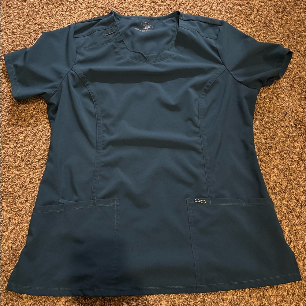 Cherokee infinity scrub top